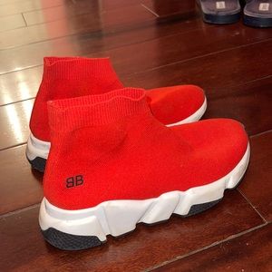 Balenciaga speed trainer fits women size 5/5.5